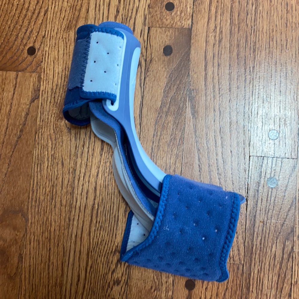 Feet hooded , medical tool